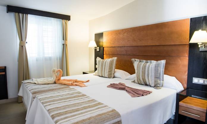 ROMANTIK SUITE HL Miraflor Suites**** Hotel Gran Canaria